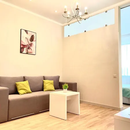 Navit Luxury Apartments With Breakfast Near The Railway Station, The City Center And The Park Киев Экстерьер фото