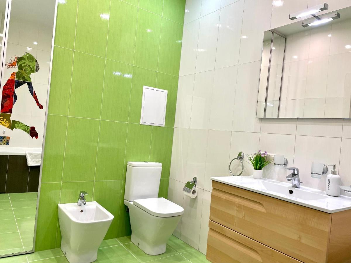Apartment Navit Luxury With Breakfast Near The Railway Station, The Center And The Park *