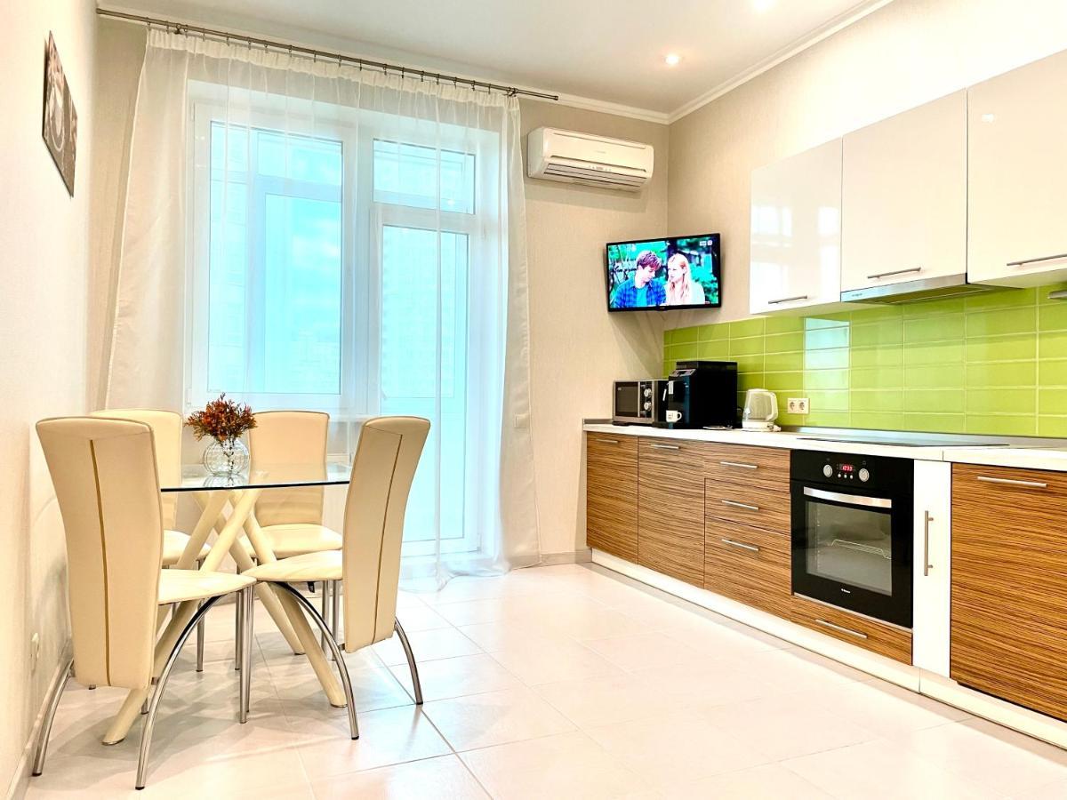 Navit Luxury With Breakfast Near The Railway Station, The Center And The Park
