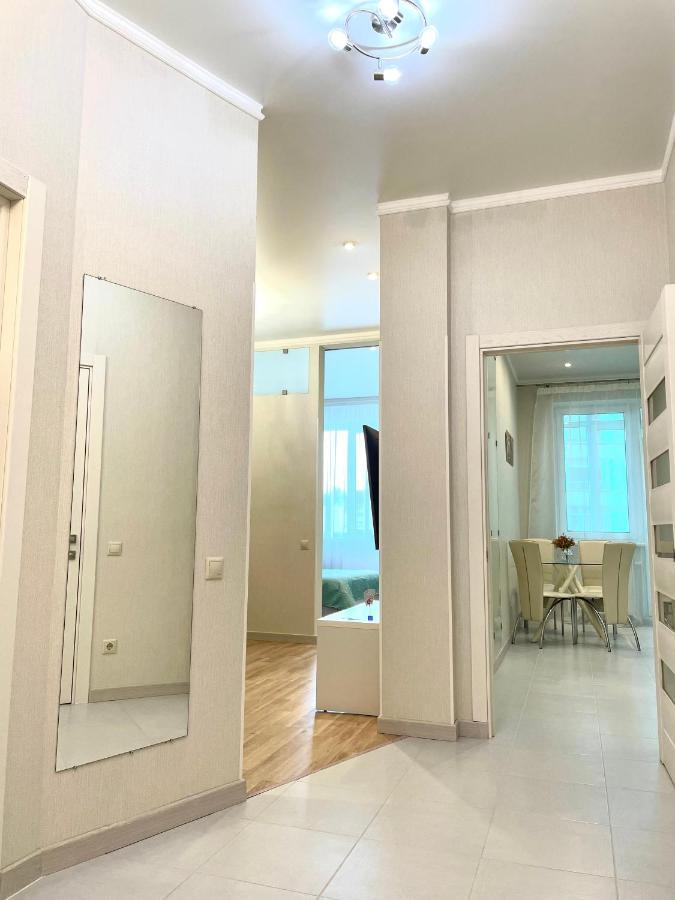 Navit Luxury With Breakfast Near The Railway Station, The Center And The Park Apartment Kiew