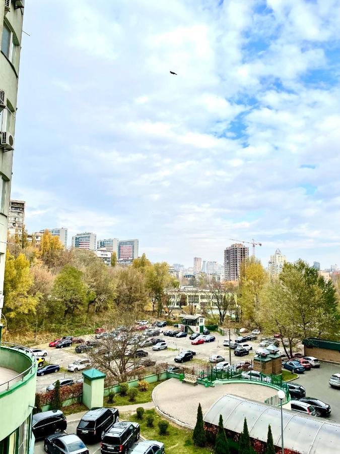 Navit Luxury With Breakfast Near The Railway Station, The Center And The Park