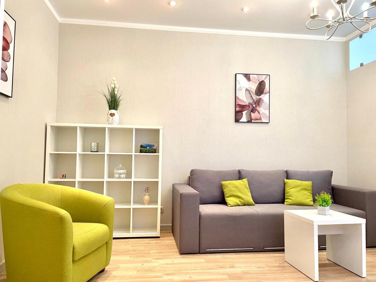 Apartment Navit Luxury With Breakfast Near The Railway Station, The Center And The Park *