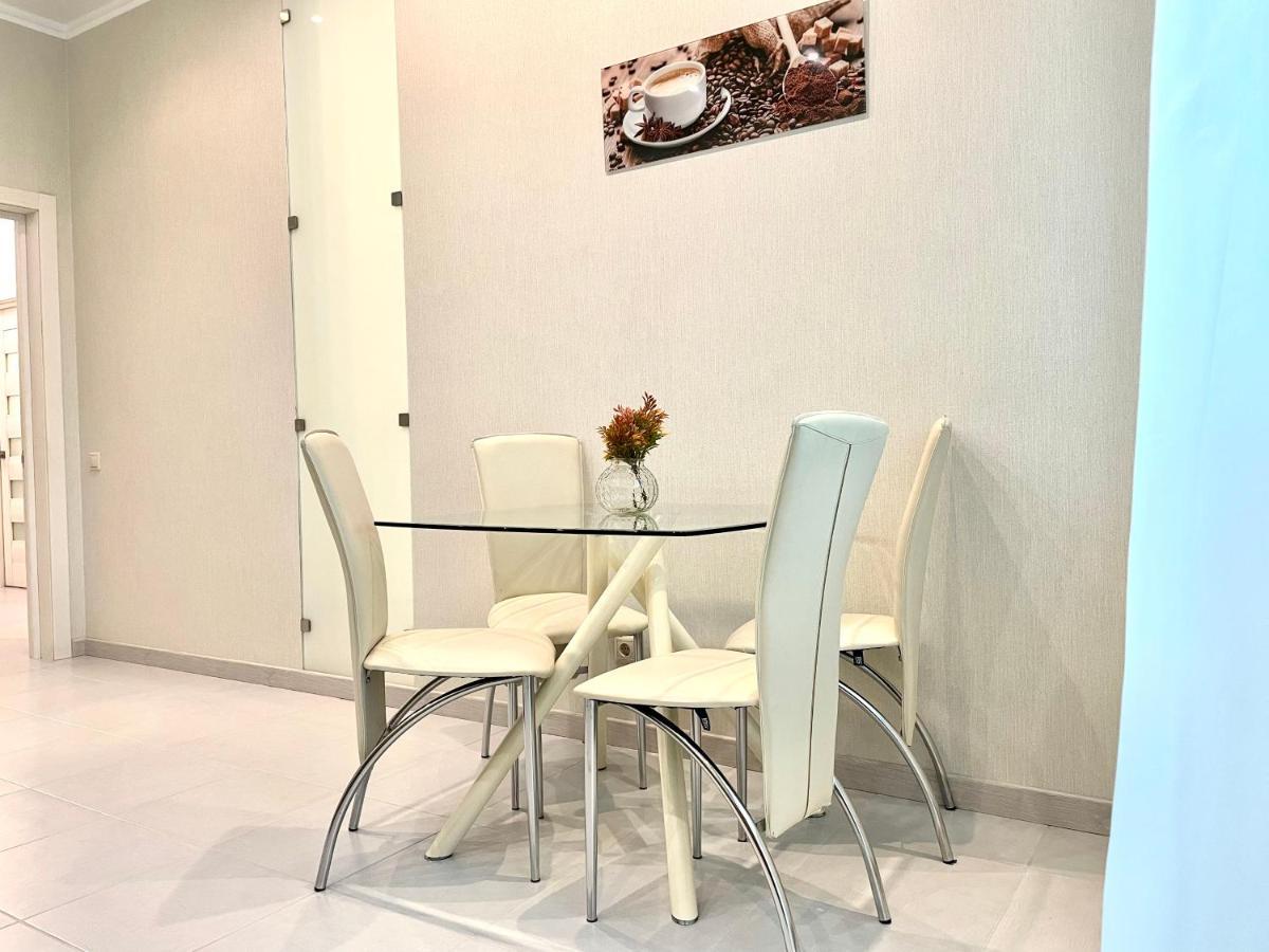 Navit Luxury With Breakfast Near The Railway Station, The Center And The Park